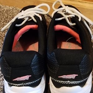 AVIA women's athletic shoes